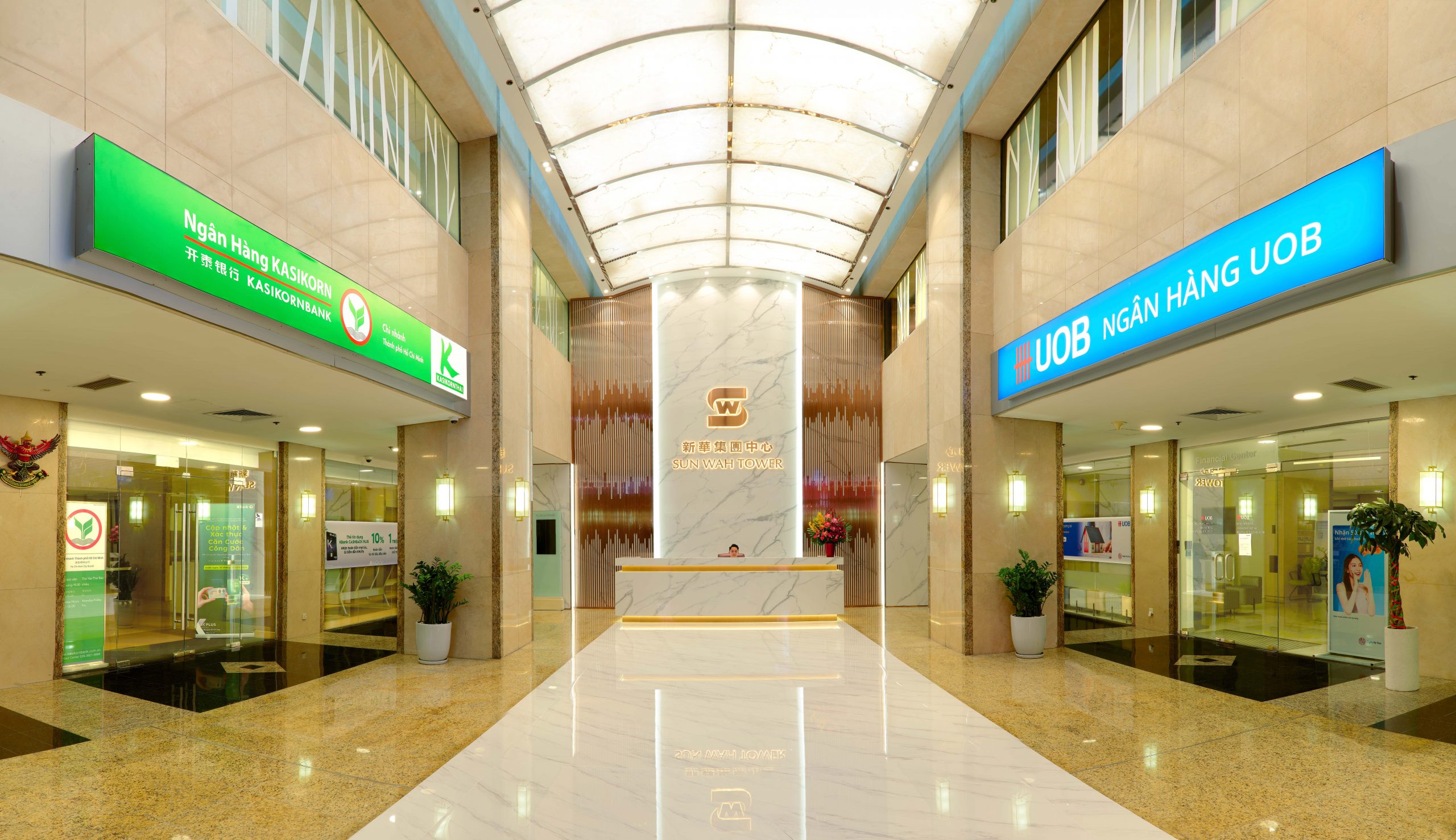 Sun Wah Tower Gallery https://nomura-re-vn.com/wp-content/uploads/2025/06/03.-sunwah_lobby-new-scaled.jpg